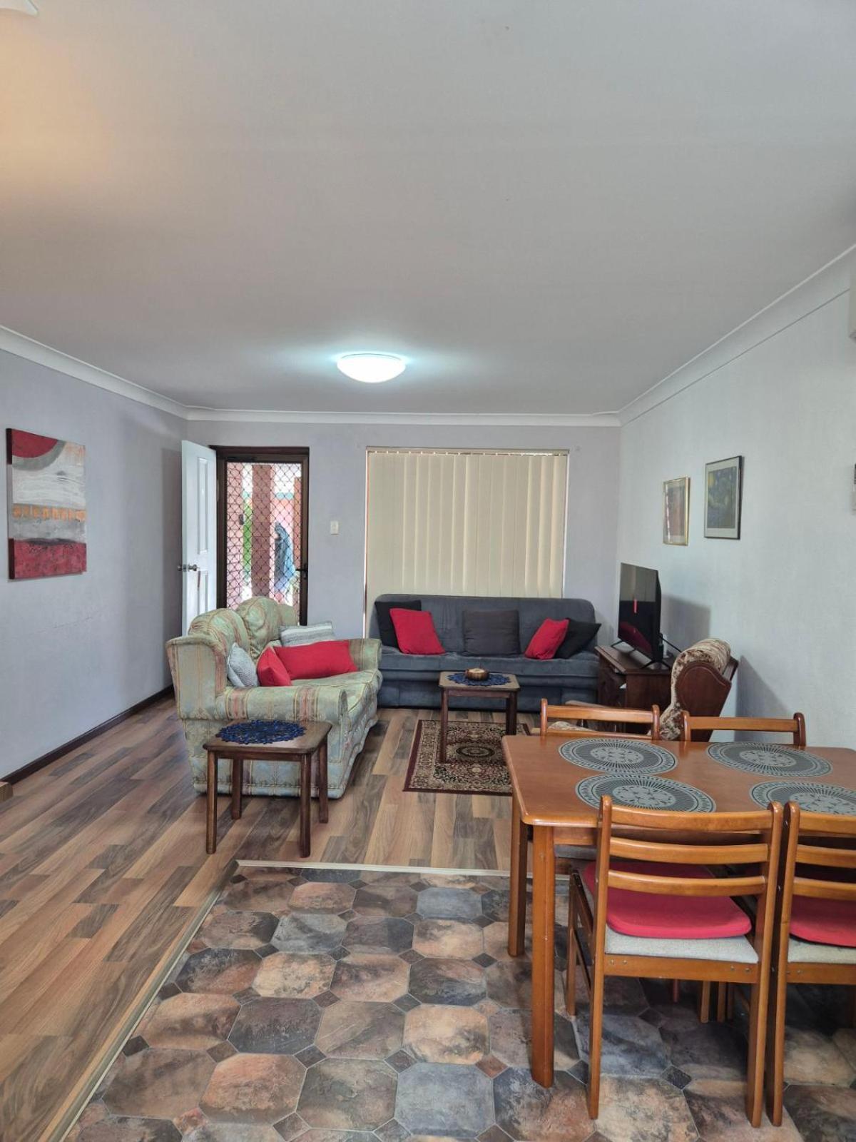 Champion Bay Beach Unit, With Own Carport, เจรัลด์ตัน ภายนอก รูปภาพ