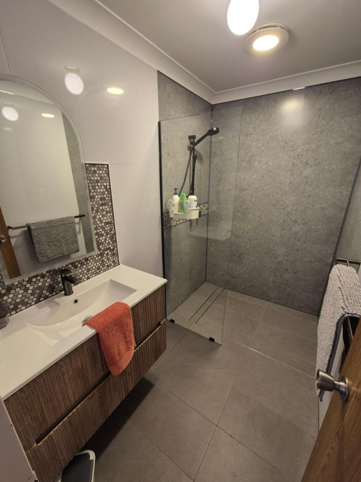 Champion Bay Beach Unit, With Own Carport, เจรัลด์ตัน ภายนอก รูปภาพ